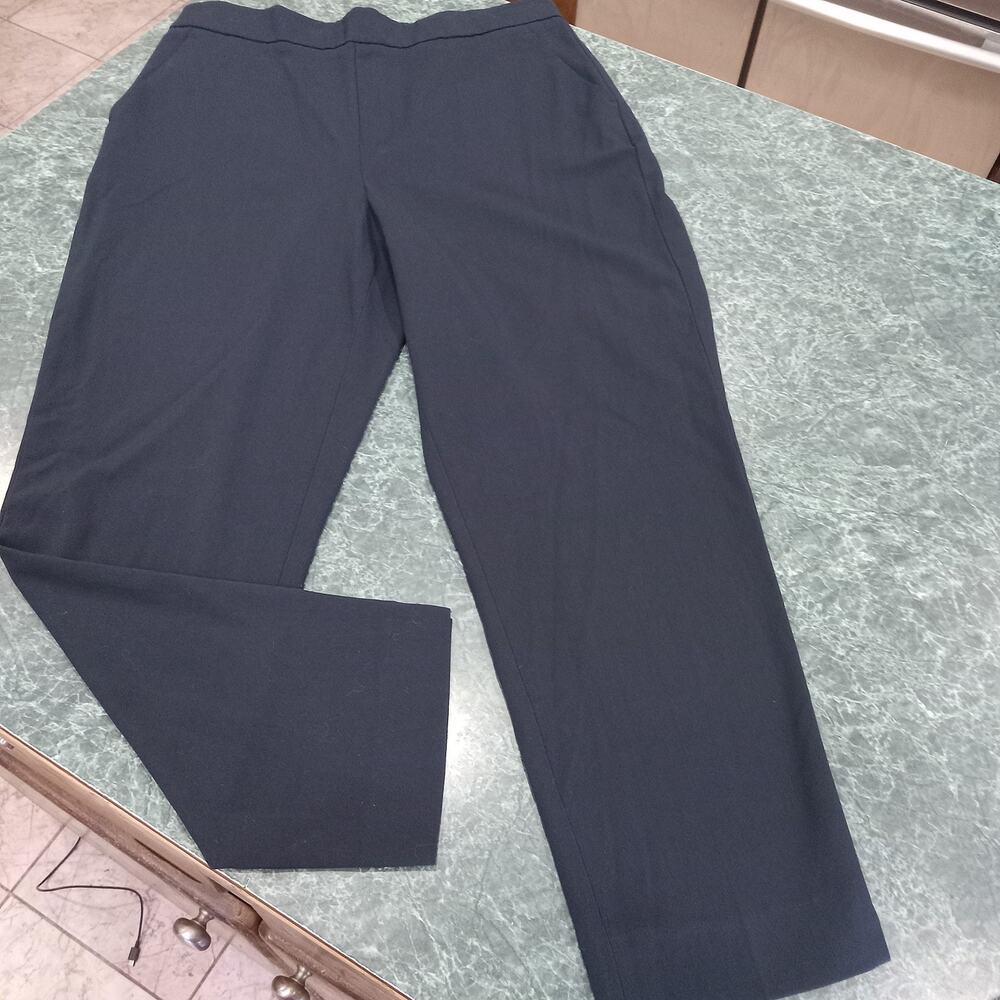 Banana Republic Ladies Tapered Relaxed Fit Pull-On Pant Size 12 Navy 26" Inseam